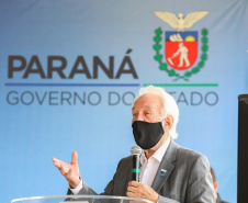 O vice governador Darci Piana e o  secretário de Estado da Saude Beto Preto  assinam o repasse de recursos ao Hospital da Criança para conclusao das obras.   18/09/2020 -  Foto: Geraldo Bubniak/AEN