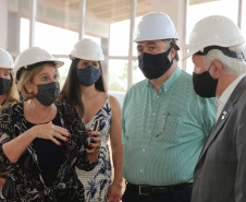 O vice governador Darci Piana e o  secretário de Estado da Saude Beto Preto  assinam o repasse de recursos ao Hospital da Criança para conclusao das obras.   18/09/2020 -  Foto: Geraldo Bubniak/AEN
