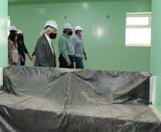 O vice governador Darci Piana e o  secretário de Estado da Saude Beto Preto  assinam o repasse de recursos ao Hospital da Criança para conclusao das obras.   18/09/2020 -  Foto: Geraldo Bubniak/AEN