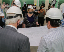 O vice governador Darci Piana e o  secretário de Estado da Saude Beto Preto  assinam o repasse de recursos ao Hospital da Criança para conclusao das obras.   18/09/2020 -  Foto: Geraldo Bubniak/AEN