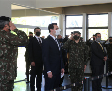 O Governador Carlos Massa Ratinho Junior recebe, nesta quinta-feira (24),  a medalha Exercito Brasileiro no Forte do Pinheirinho.  Curitiba, 24/09/2020. Foto: Geraldo Bubniak/AEN