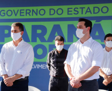 Após uma longa paralisação de cerca de seis anos, o Governo do Paraná  vai retomar a obra do Centro Estadual de Educação Profissional de Ibiporã  (CEEP-Ibiporã), na Região Norte.
A recuperação da construção atende a uma determinação do governador Carlos Massa Ratinho Junior, que visitou o local nesta quinta-feira (24) e assinou a ordem de serviço que permite a retomada imediata da obra. 