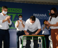 Após uma longa paralisação de cerca de seis anos, o Governo do Paraná  vai retomar a obra do Centro Estadual de Educação Profissional de Ibiporã  (CEEP-Ibiporã), na Região Norte.
A recuperação da construção atende a uma determinação do governador Carlos Massa Ratinho Junior, que visitou o local nesta quinta-feira (24) e assinou a ordem de serviço que permite a retomada imediata da obra. 