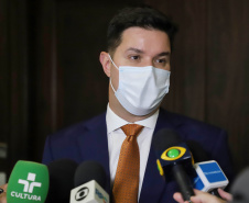 O Governo do Estado prevê queda de R$ 1,7 bilhão na arrecadação tributária e perdas de 2,5% nas transferências da União em 2021 em relação aos valores previstos no orçamento de 2020, o que vai exigir novo rigor orçamentário e controle ainda mais amplo sobre as contas públicas. Essas diretrizes constam no Projeto da Lei Orçamentária Anual (LOA), encaminhado nesta terça-feira (29) para a Assembleia Legislativa.