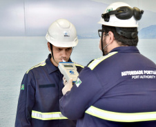 Portos do Paraná implanta teste do bafômetro na faixa portuária.
