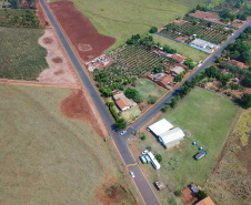 O governador Carlos Massa Ratinho Junior inaugurou nesta quinta-feira (1º) a pavimentação asfáltica da Estrada São Manoel, em São Jorge do Patrocínio, na região Noroeste, e anunciou novos investimentos para o município em pavimentações urbanas e de estradas rurais, veículos e iluminação pública.  Foto: Jose Fernando Ogura/AEN