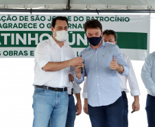 O governador Carlos Massa Ratinho Junior inaugurou nesta quinta-feira (1º) a pavimentação asfáltica da Estrada São Manoel, em São Jorge do Patrocínio, na região Noroeste, e anunciou novos investimentos para o município em pavimentações urbanas e de estradas rurais, veículos e iluminação pública.  Foto: Jose Fernando Ogura/AEN
