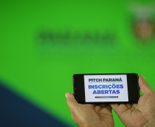 O Governo do Estado abriu nesta terça-feira (10) as inscrições para o Pitch Paraná, projeto que busca ideias inovadoras que contribuam para o desenvolvimento estadual, desburocratização do serviço público e melhoraria da vida das pessoas. Foto: Jonathan Campos/AEN