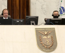 O secretário de Estado da Saúde, Beto Preto, apresentou o relatório de ações da pasta aos deputados estaduais em audiência pública na Assembleia Legislativa do Paraná (Alep), nesta terça-feira (6). Os destaques de investimentos e atividades realizadas foram as ações para o enfrentamento à pandemia pela Covid-19. Foto: Ari Dias/AEN