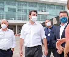 O governador Carlos Massa Ratinho Junior entregou nesta quarta-feira (7) mais 14 caminhões-pipa para municípios do Interior e do Litoral do Paraná. Eles são parte de um pacote de investimentos em 100 unidades desse mesmo modelo. O aporte total é de aproximadamente R$ 21,3 milhões, feito pela Secretaria do  Desenvolvimento Sustentável e do Turismo.
