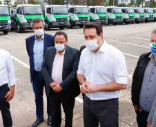 O governador Carlos Massa Ratinho Junior entregou nesta quarta-feira (7) mais 14 caminhões-pipa para municípios do Interior e do Litoral do Paraná. Eles são parte de um pacote de investimentos em 100 unidades desse mesmo modelo. O aporte total é de aproximadamente R$ 21,3 milhões, feito pela Secretaria do  Desenvolvimento Sustentável e do Turismo.