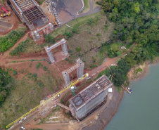 As obras da Ponte da Integração, em Foz do Iguaçu, no Oeste do Estado, atingiram 34% no final de setembro. O projeto é uma parceria entre a usina, o Governo do Estado e o governo federal. A gestão da obra é feita pela Secretaria da Infraestrutura e Logística do Paraná