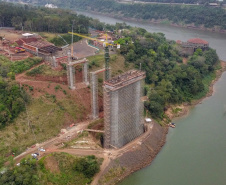 As obras da Ponte da Integração, em Foz do Iguaçu, no Oeste do Estado, atingiram 34% no final de setembro. O projeto é uma parceria entre a usina, o Governo do Estado e o governo federal. A gestão da obra é feita pela Secretaria da Infraestrutura e Logística do Paraná