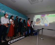 Encerramento da Campanha Paraná Piá, idealizada pela Primeira Dama do Estado, a Srª Luciana Saito Massa juntamente com a Superintendência Geral de Ação Solidária, no Hospital da Providencia em Apucarana, nesta quinta-feira(15).O objetivo da Campanha foi arrecadar brinquedos que foram entregues em comemoração ao dia das crianças.   15/10/2020 - Foto: Geraldo Bubniak/AEN