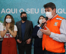 Encerramento da Campanha Paraná Piá, idealizada pela Primeira Dama do Estado, a Srª Luciana Saito Massa juntamente com a Superintendência Geral de Ação Solidária, no Hospital da Providencia em Apucarana, nesta quinta-feira(15). Na foto, Gerson  Rocha.  15/10/2020 - Foto: Geraldo Bubniak/AEN