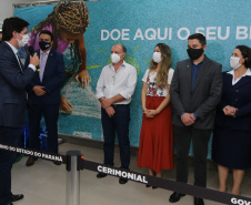 Encerramento da Campanha Paraná Piá, idealizada pela Primeira Dama do Estado, a Srª Luciana Saito Massa juntamente com a Superintendência Geral de Ação Solidária, no Hospital da Providencia em Apucarana, nesta quinta-feira(15).O objetivo da Campanha foi arrecadar brinquedos que foram entregues em comemoração ao dia das crianças.   15/10/2020 - Foto: Geraldo Bubniak/AEN