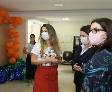Encerramento da Campanha Paraná Piá, idealizada pela Primeira Dama do Estado, a Srª Luciana Saito Massa juntamente com a Superintendência Geral de Ação Solidária, no Hospital da Providencia em Apucarana, nesta quinta-feira(15).O objetivo da Campanha foi arrecadar brinquedos que foram entregues em comemoração ao dia das crianças.   15/10/2020 - Foto: Geraldo Bubniak/AEN