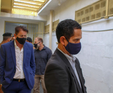 O Governo do Estado, por meio da Secretaria da Segurança Pública do Departamento Penitenciário (Depen), inaugurou nesta quinta-feira (15) a Cadeia Pública Feminina de Londrina. Totalmente reestruturado, o novo espaço, localizado no antigo 3º Distrito Policial, conta com 176 vagas e espaços mais adequados para a custódia de mulheres presas da região Norte.Foto:SESP