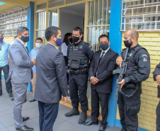 O Governo do Estado, por meio da Secretaria da Segurança Pública do Departamento Penitenciário (Depen), inaugurou nesta quinta-feira (15) a Cadeia Pública Feminina de Londrina. Totalmente reestruturado, o novo espaço, localizado no antigo 3º Distrito Policial, conta com 176 vagas e espaços mais adequados para a custódia de mulheres presas da região Norte.Foto:SESP