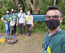 O projeto Um Dia no Parque começou neste domingo (18) em seis Unidades de Conservação (UCs) do Paraná, com atividades diferenciadas de conscientização ambiental. A ação é do Instituto Água e Terra (IAT), órgão vinculado à Secretaria de Estado do Desenvolvimento Sustentável e do Turismo, em parceria com a Rede Pró-UC, a Coalizão Pró-Unidades de Conservação e apoio da Águas Ouro Fino.