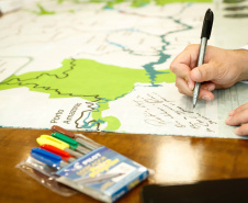 A Companhia de Saneamento do Paraná (Sanepar) e a Coordenação da Região Metropolitana de Curitiba (Comec) apresentaram ao governador Carlos Massa Ratinho Junior, nesta terça-feira (20), um projeto de preservação ambiental ao longo do trecho do Rio Iguaçu que corta a Região Metropolitana de Curitiba (RMC).