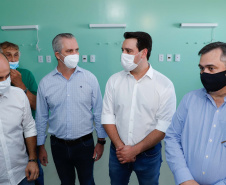 O governador Carlos Massa Ratinho Junior destacou nesta quinta-feira (22) dois importantes projetos que vão impulsionar a área de saúde em Maringá e na região Noroeste. Ele esteve nas obras do Hospital da Criança, uma unidade de 164 leitos que está sendo construído com recursos do Governo do Estado, governo federal e Organização Mundial da Família (OMF).
