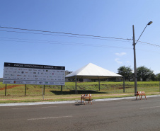 O governador Ratinho Junior também conheceu o espaço do Parque Tecnológico de Maringá, que ocupará um terreno de 180 mil metros quadrados, subdivividos em mais de 50 loteamentos, próximo ao Parque do Japão. A expectativa é reunir em um só espaço, com toda a infraestrutura necessária, a maior parte da inovação tecnológica do município.
Foto Gilson Abreu