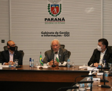 O Governo do Paraná quer atrair mais investimentos produtivos para os municípios, a fim de incrementar a oferta de emprego e renda localmente, segundo afirmou o vice-governador Darci Piana ao participar, nesta quinta-feira (22) do Fórum Invest. O evento foi online e apresentou a prefeitos e secretários municipais, as ações da Invest Paraná, agência estadual responsável pela prospecção de novos negócios e atração de empresas. Foto: Camila Tonett