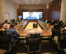 O secretário estadual da Comunicação e da Cultura, João Debiasi, e o controlador-geral do Estado, Raul Siqueira, promoveram nesta sexta-feira (23) um encontro virtual com todos os jornalistas do Governo do Estado para discutir a Lei Geral de Proteção de Dados (LGPD) e suas particularidades.Foto: Ari Dias/AEN.