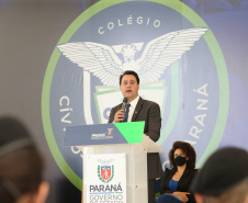 O governador Carlos Massa Ratinho Junior lança nesta segunda-feira (26) o programa de colégios cívico-militares do Estado. No mesmo ato  é assinada a regulamentação da lei que autorizou o projeto e anunciada a lista das cerca de 200 unidades beneficiadas nesse primeiro momento.   Curitiba, 26/09/2020. Foto: Geraldo Bubniak/AEN