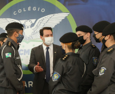 O governador Carlos Massa Ratinho Junior lança nesta segunda-feira (26) o programa de colégios cívico-militares do Estado. No mesmo ato  é assinada a regulamentação da lei que autorizou o projeto e anunciada a lista das cerca de 200 unidades beneficiadas nesse primeiro momento.   Curitiba, 26/09/2020. Foto: Geraldo Bubniak/AEN