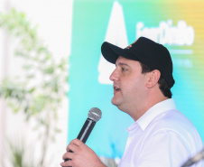 O governador Carlos Massa Ratinho Junior participa nesta quinta-feira (29) da inauguração da usina híbrida EnerDinBo, em Ouro Verde do Oeste. A geradora utilizará a luz do sol e dejetos da suinocultura para produzir energia elétrica. O investimento privado foi de R$ 12 milhões.Ouro Verde do Oeste, 29/10/2020 - Foto: Geraldo Bubniak/AEN