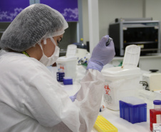 Equipamento amplia a capacidade prática de exames de DNA do Laboratório de Genética Molecular Forense e foi doado pela Secretaria Nacional da Segurança Pública do Ministério da Justiça.
Foto: SESP PR