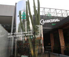 FEITO NO PARANA - Cervejaria Cathedral, de Maringa, que foi eleita por três anos consecutivos como a melhor cervejaria do Brasil, pelo Concurso Brasileiro de Cervejas, em 2018, 2019 e 2020. Maringa - 07/10/2020 - Foto: Geraldo Bubniak/AEN