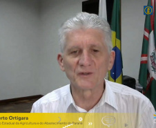 O planejamento dos municípios a longo prazo, de forma sustentável e voltado a cidades acessíveis para todos, foi citado pelo superintendente executivo do Paranacidade, Álvaro Cabrini. Ele participou do painel on-line “A Modernização Contínua do Estado Através da Engenharia”, realizado pelo CREA-PR.
Foto: SEDU