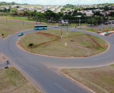 Obra de duplicação da PR-323 no perímetro urbano de Umuarama. O trecho é de 4,4 quilômetros, e vai do trevo do Gauchão até o acesso à Mariluz, no entroncamento com a PR-468. Também serão construídas vias marginais nos dois sentidos, além de duas intersecções em desnível. Na foto,  Altevir Correia da Silva funcionário da Autoposto Gauchao.19/11/2020 - Foto: Geraldo Bubniak/AEN