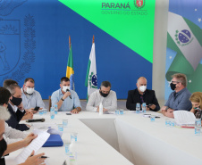 Reuniao do Secretário de Estado da Saude, Beto Preto, Secretário de Estado da Comunicação e da Cultura ,João Evaristo Debiasi com Assomec ? Associação dos Municípios da Região Metropolitana de Curitiba e representantes para alinhamento de açoes no combate do coronavirus.  - Curitiba -  02/13/2020 - Foto: Geraldo Bubniak/AEN