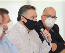 Reuniao do Secretário de Estado da Saude, Beto Preto, Secretário de Estado da Comunicação e da Cultura ,João Evaristo Debiasi com Assomec ? Associação dos Municípios da Região Metropolitana de Curitiba e representantes para alinhamento de açoes no combate do coronavirus.  - Curitiba -  02/13/2020 - Foto: Geraldo Bubniak/AEN