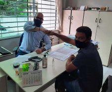 A Cohapar concluiu nesta quinta-feira (3), em Londrina, o primeiro mutirão de audiências de conciliação para renegociação de dívidas imobiliárias, feito em parceria com o Tribunal de Justiça do Paraná (TJPR). A iniciativa conjunta entre os poderes executivo e judiciário estaduais é fruto de um acordo firmado em setembro deste ano e deverá beneficiar milhares de famílias que possuem dívidas de financiamentos com a companhia. (Foto: Ivone Luchini / Cohapar)