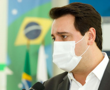 O governador Carlos Massa Ratinho Junior lançou nesta terça-feira (8) o site que dá largada ao cadastramento das empresas interessadas em participar do programa Cartão Futuro Emergencial, criado pelo Governo do Estado para estimular e manter as contratações de jovens aprendizes. 