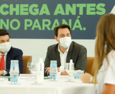 O governador Carlos Massa Ratinho Junior lançou nesta terça-feira (8) o site que dá largada ao cadastramento das empresas interessadas em participar do programa Cartão Futuro Emergencial, criado pelo Governo do Estado para estimular e manter as contratações de jovens aprendizes. 