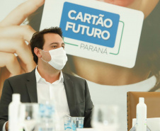 O governador Carlos Massa Ratinho Junior lançou nesta terça-feira (8) o site que dá largada ao cadastramento das empresas interessadas em participar do programa Cartão Futuro Emergencial, criado pelo Governo do Estado para estimular e manter as contratações de jovens aprendizes. 