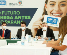 O governador Carlos Massa Ratinho Junior lançou nesta terça-feira (8) o site que dá largada ao cadastramento das empresas interessadas em participar do programa Cartão Futuro Emergencial, criado pelo Governo do Estado para estimular e manter as contratações de jovens aprendizes. 