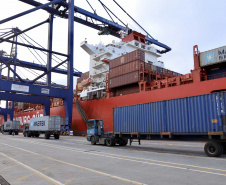 Exportações puxam o aumento de 9% na movimentação dos portos 