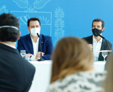 Paraná vai começar em 18 de fevereiro em formato híbrido. 
A confirmação do calendário escolar foi feita pelo governador Carlos Massa Ratinho Junior durante entrevista coletiva, nesta terça-feira (15), no Palácio Iguaçu.