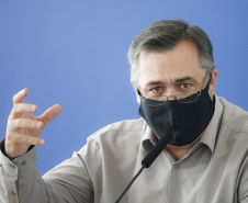 Operação especial que começa neste sábado (19) vai reforçar a necessidade do distanciamento social e difundir outras medidas sanitárias para conter a circulação do vírus. Governo cancelou toda a programação de atividades esportivas, artísticas, de lazer e culturais.
