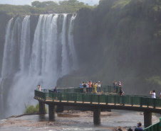 Atrações turísticas de Foz já atraíram 33,6 mil pessoas em 2021. Foto: Nilton Rolin/Cataratas