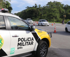 No Réveillon 2021, entre os dias 31 de dezembro e 03 de janeiro, os policiais militares do Batalhão de Polícia Rodoviária (BPRv) registraram 50 acidentes, com 81 feridos e sete óbitos em todo o Paraná