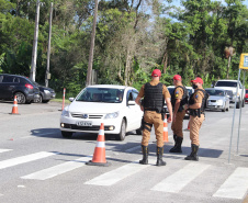 No Réveillon 2021, entre os dias 31 de dezembro e 03 de janeiro, os policiais militares do Batalhão de Polícia Rodoviária (BPRv) registraram 50 acidentes, com 81 feridos e sete óbitos em todo o Paraná