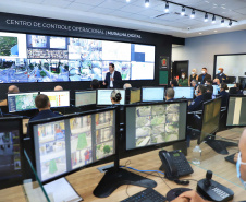 O governador Carlos Massa Ratinho Junior participou nesta terça-feira (5) da inauguração do Centro de Controle da Muralha Digital, projeto da Prefeitura de Curitiba voltado à gestão do trânsito, da segurança pública e também dos eventos climáticos que atingem a Capital. 